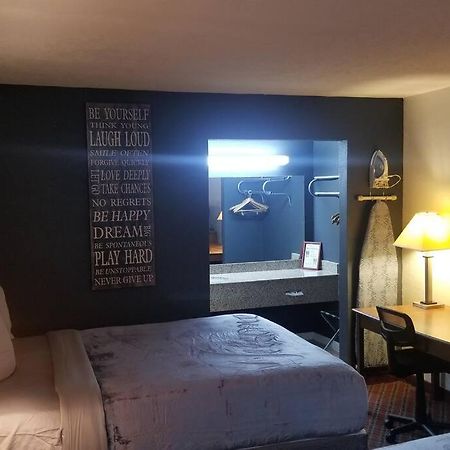 Osu 2 Queen Beds Hotel Room 117 Wi-Fi 스틸워트 외부 사진