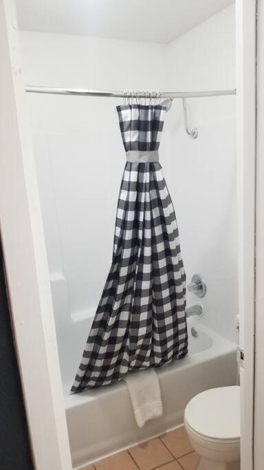 Osu 2 Queen Beds Hotel Room 117 Wi-Fi 스틸워트 외부 사진
